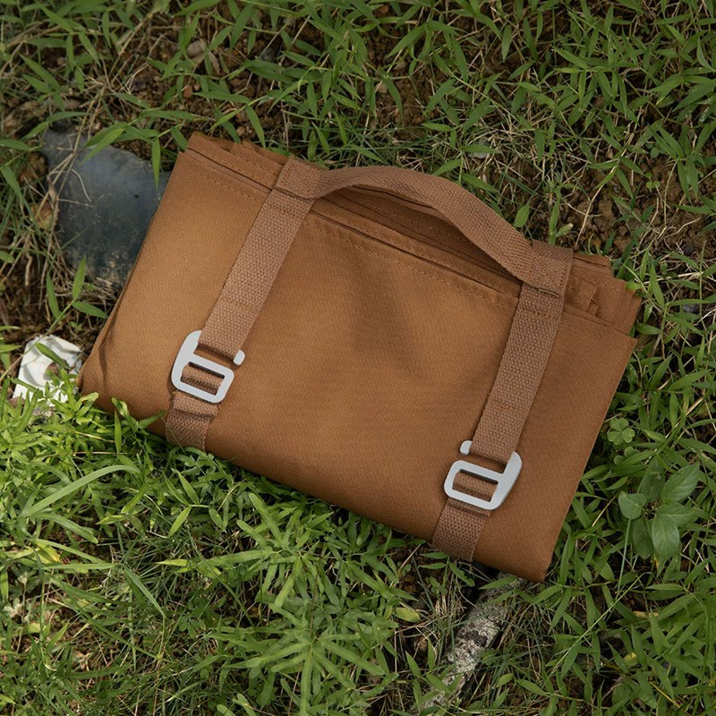 Thickened and enlarged waterproof and moisture-proof ground mat, wear-resistant Oxford cloth tent ground sheet, portable outdoor camping beach picnic mat